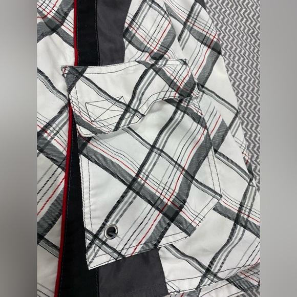 Stylish Plaid Board Shorts - White, black, Red -Size Medium Men’s Swimsuit - Picture 7 of 11
